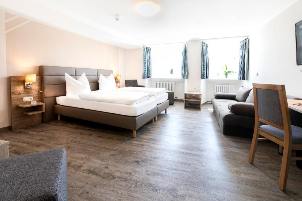 Hotelgasthof Bayerischer Hof 苏尔茨巴赫·罗森堡 外观 照片