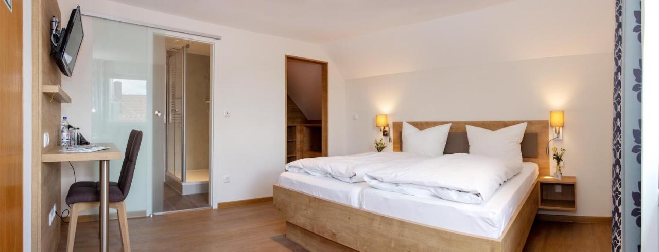 Hotelgasthof Bayerischer Hof 苏尔茨巴赫·罗森堡 外观 照片