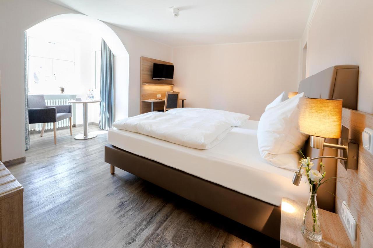 Hotelgasthof Bayerischer Hof 苏尔茨巴赫·罗森堡 外观 照片