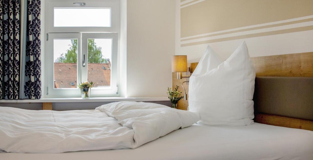 Hotelgasthof Bayerischer Hof 苏尔茨巴赫·罗森堡 外观 照片