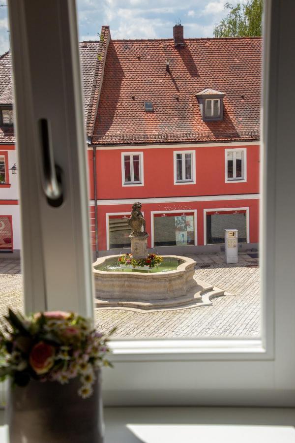 Hotelgasthof Bayerischer Hof 苏尔茨巴赫·罗森堡 外观 照片