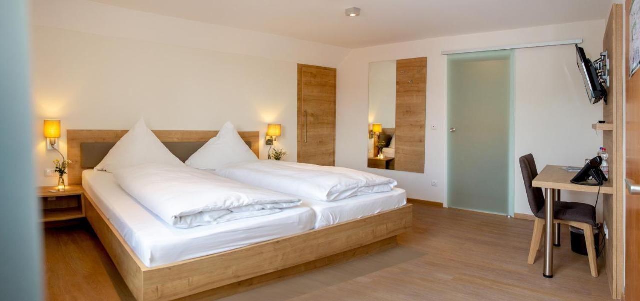 Hotelgasthof Bayerischer Hof 苏尔茨巴赫·罗森堡 外观 照片