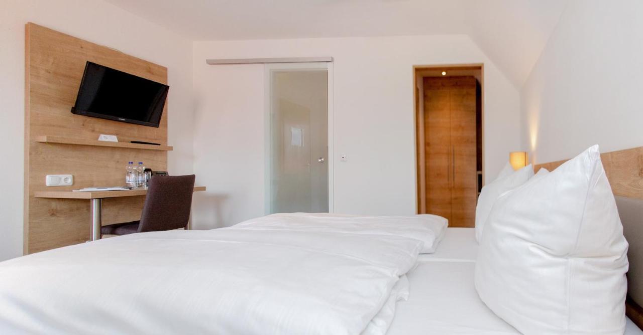 Hotelgasthof Bayerischer Hof 苏尔茨巴赫·罗森堡 外观 照片