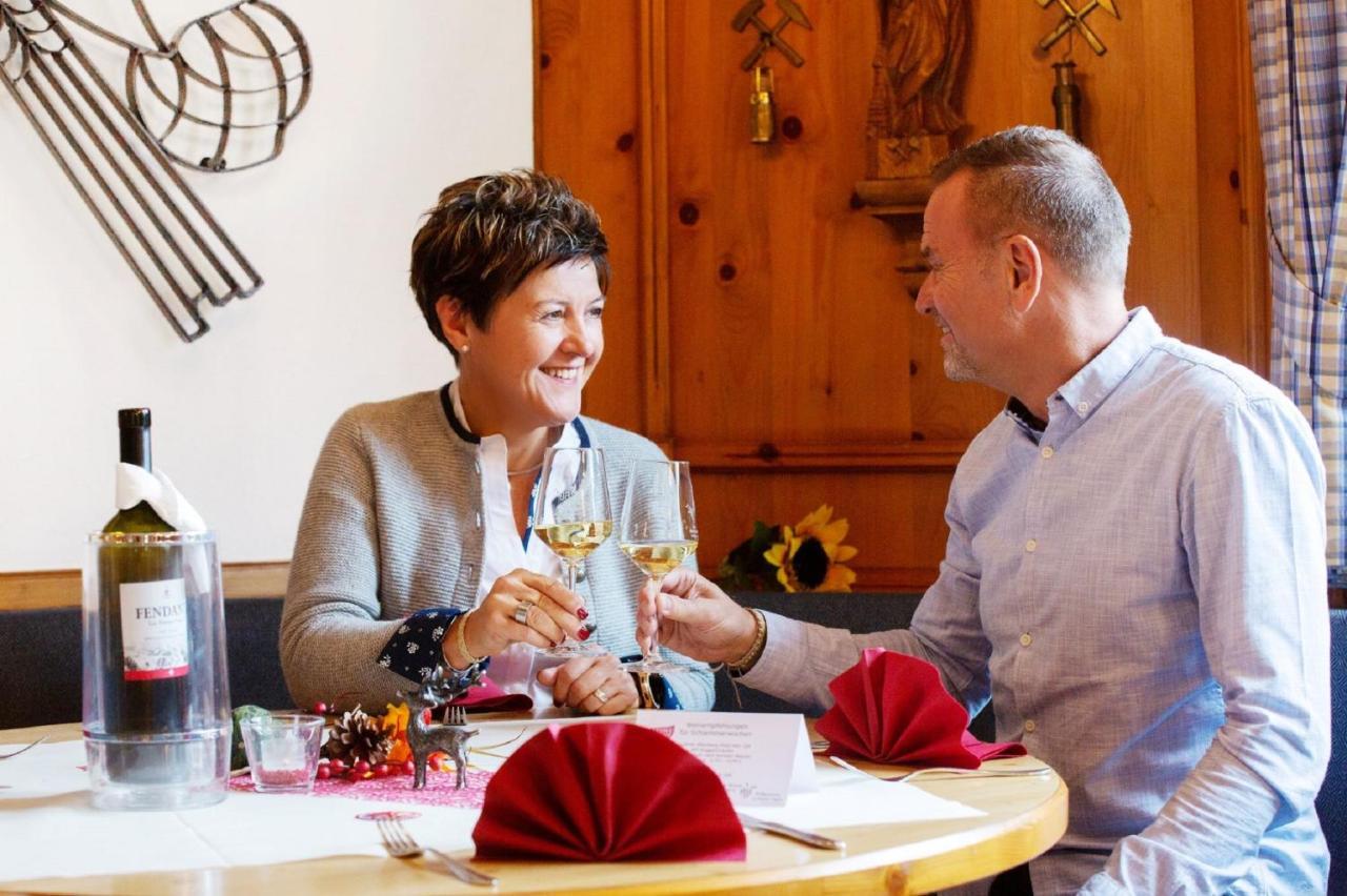 Hotelgasthof Bayerischer Hof 苏尔茨巴赫·罗森堡 外观 照片
